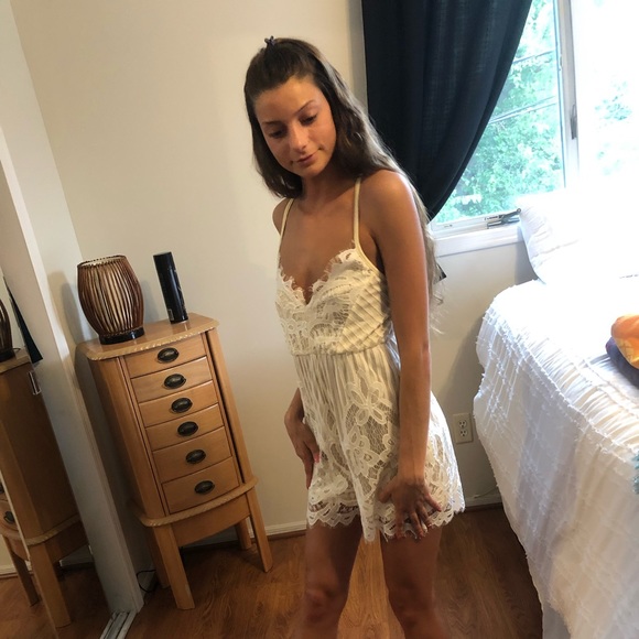 Dresses & Skirts - Brand new ivory lace romper perfect for summer
